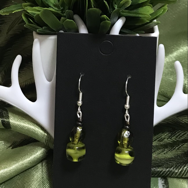 Green Dangling Earrings- GDE37
