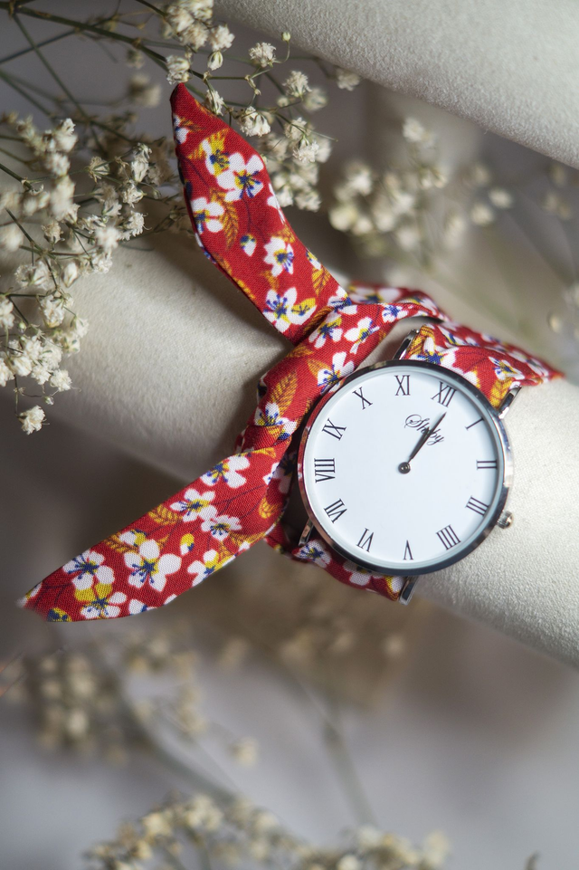 Montre - bracelet tissu rouge