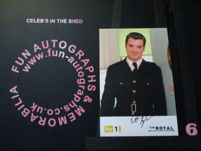 Scott Taylor (Frankie Robinson) Original Pre-Print Yellow The Royal 6x4 Cast Card (6)