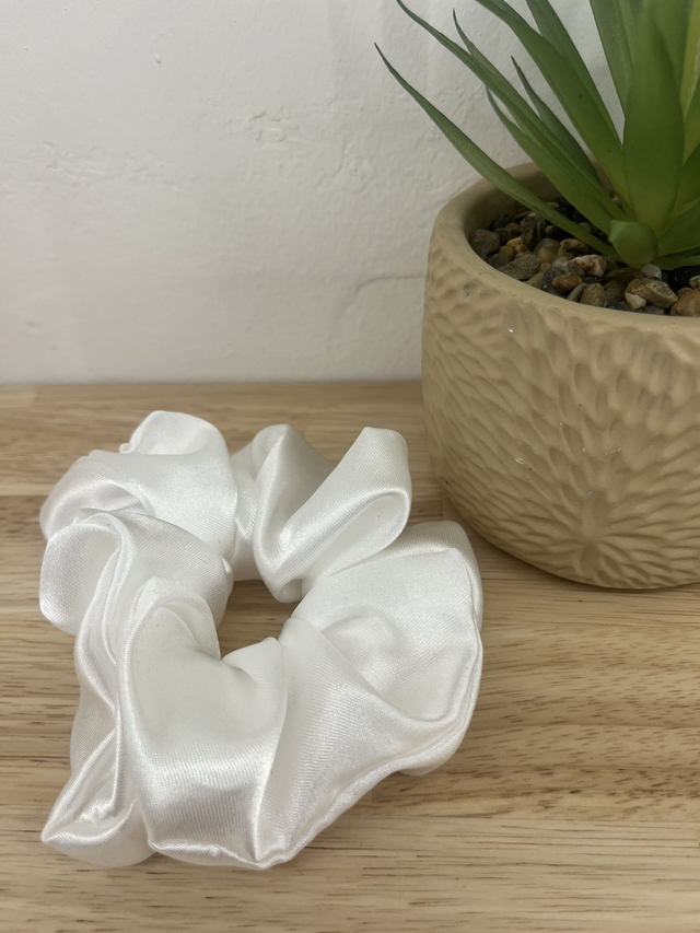 Chouchou en satin - blanc