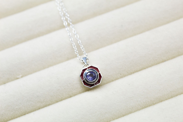 Collier émaillé Sonia | Cordiérite bleu violet
