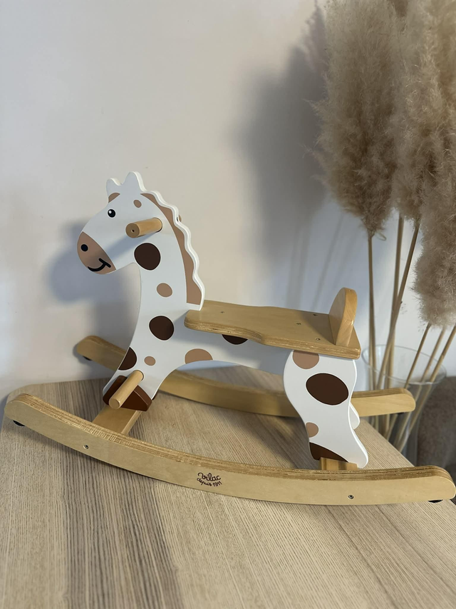 Cheval à bascule Vilac - Prix neuf : 58.99 euros