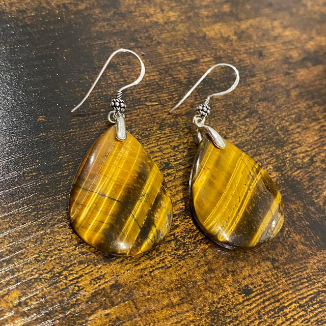 Boucles d’oreilles en argent et Œil de Tigre