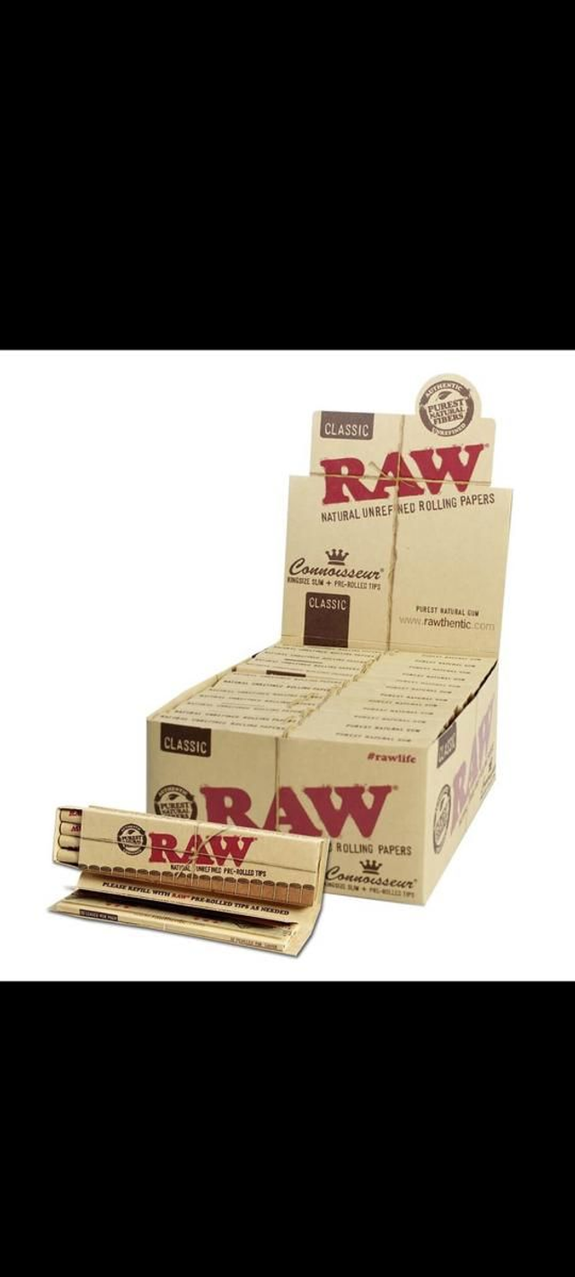RAW Connoisseur Kingsize Rolling Papers With Prerolled Tips 


