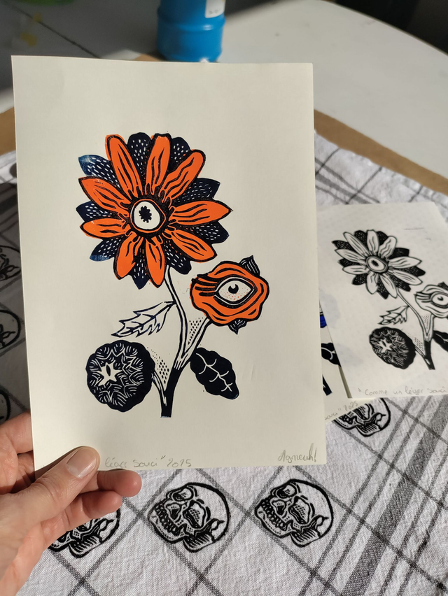 linogravure "fleur de souci" en couleur format 15 X 19.5cm