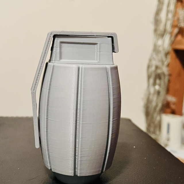 Robocop: Grenade 'Robocop 1987'