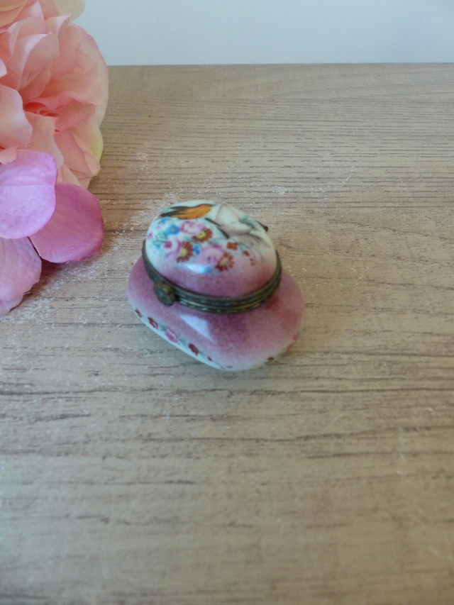 Boite à pilules en porcelaine française rose, mini boite oiseaux et fleurs, pilulier vintage, Collection Porcelaine d'Art, cadeau pour femme