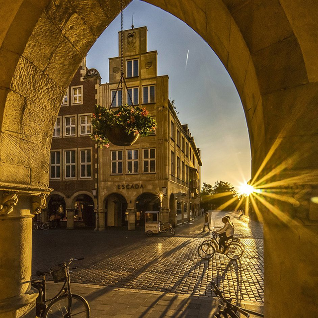 Prinzipalmarkt durch den Bogen