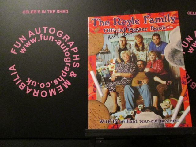 Ricky Tomlinson 'The Royal Family' Authentic Autographed Poster Book