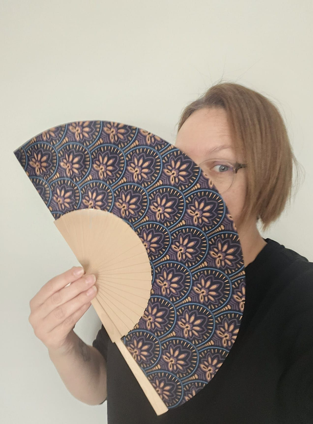 Eventail tissu fait main - lotus