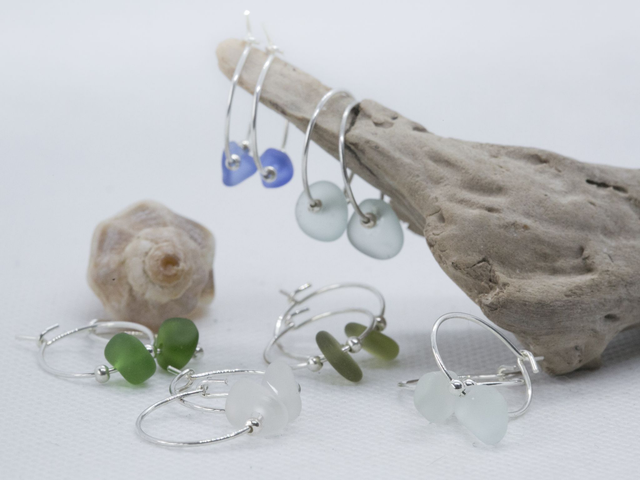 Small sea glass hoop earrings with silver beads (15mm diameter)