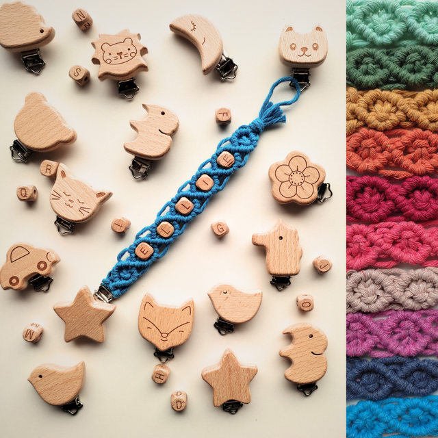 Attache-tétine personnalisé