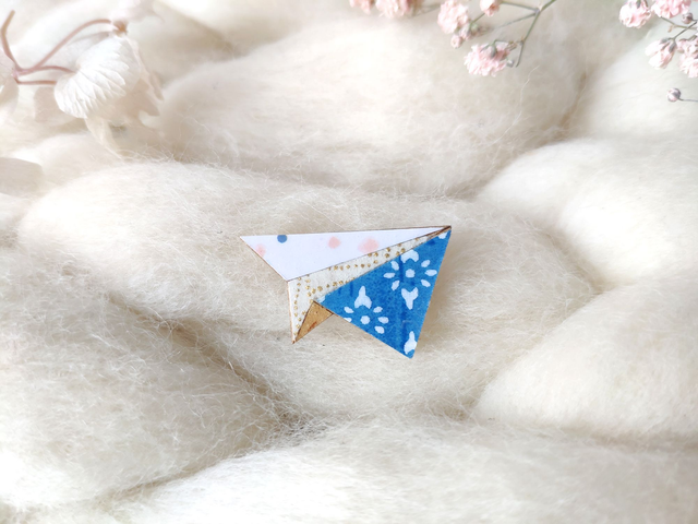 Broche Avion origami - Couleurs variées (bleu)