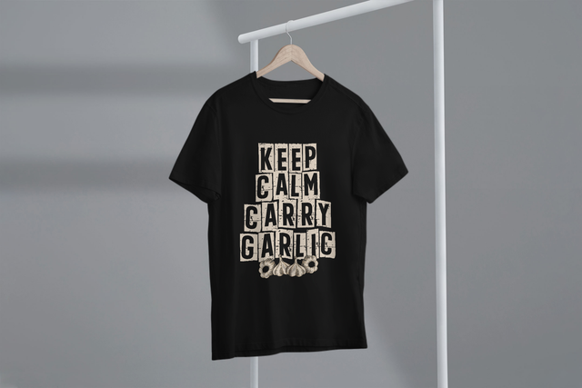 Keep Calm And Carry Garlic, Vampire Humor, Halloween
Bleib ruhig und trage Knoblauch, Vampir-Humor, Halloween