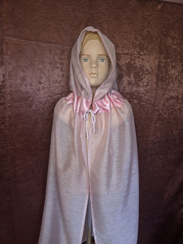 Cape de déguisement rose à lacet rose