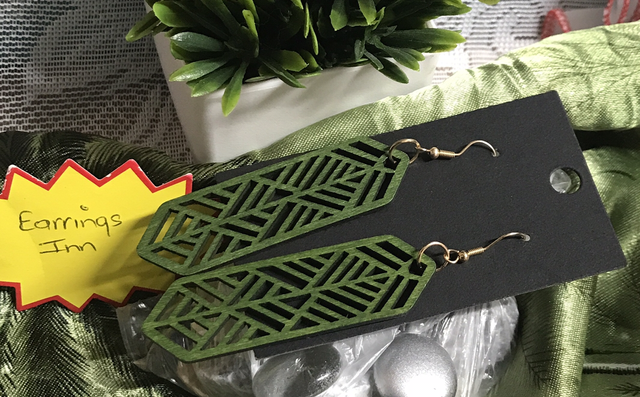 Green Wood Dangling Earrings-SWDE50