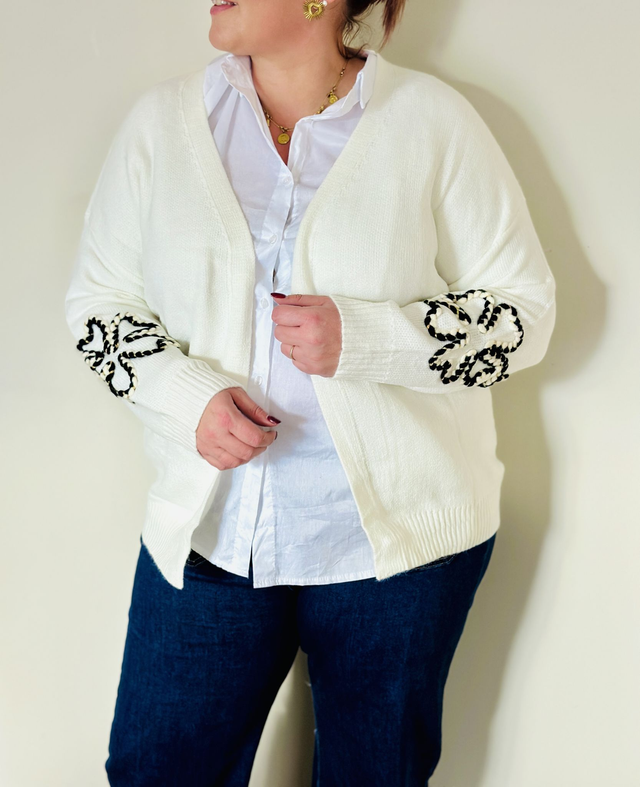 Gilet avec fleurs sur manches 