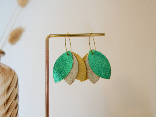 MAHÉ vert métallisé / or / anis