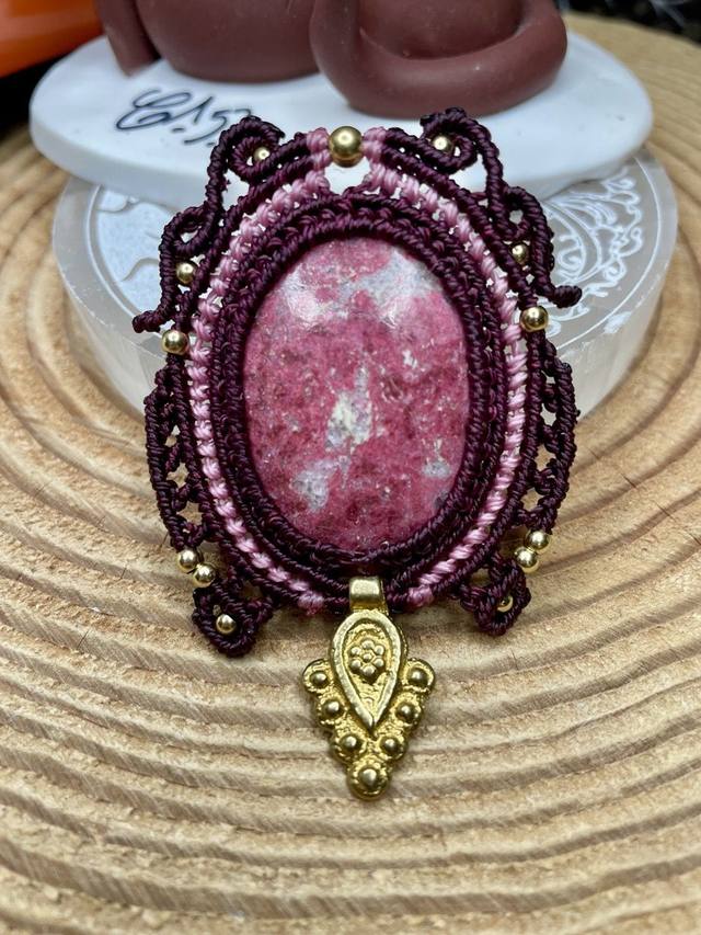 Broche Thulite
