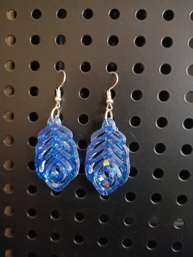 Boucles d&#039;oreilles paillettes fines et coeurs ❤️