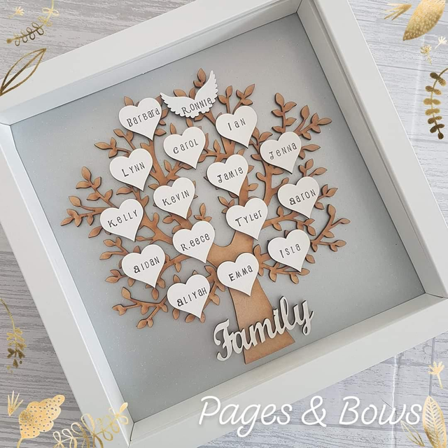 Family tree wooden, silver background with white hearts 