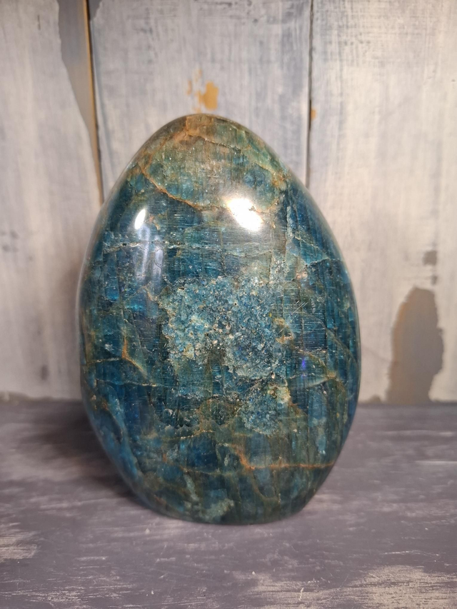 Blue Apatite Free-form 