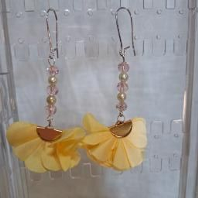Boucles d'oreilles "Jardins Enchantés" : Un éclosion de couleurs et de raffinement