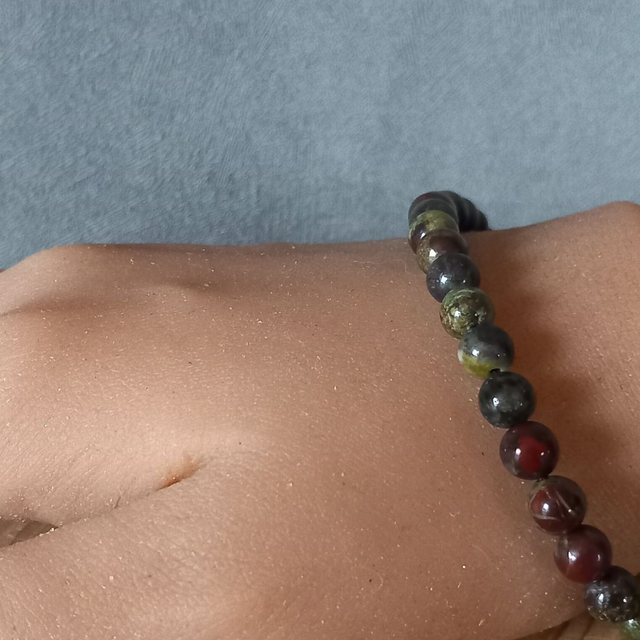 Bracelet ajustable en Jaspe sang de dragon