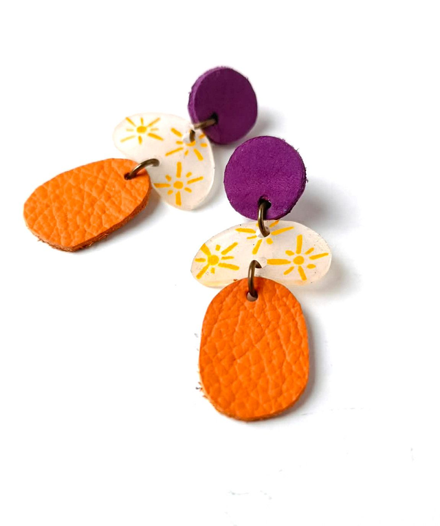 Boucles d'Oreilles Inspiration Années 70 - Chutes de CUIRS et PLASTIQUE FOU - Etoiles - Pièces Artisanales et Uniques 