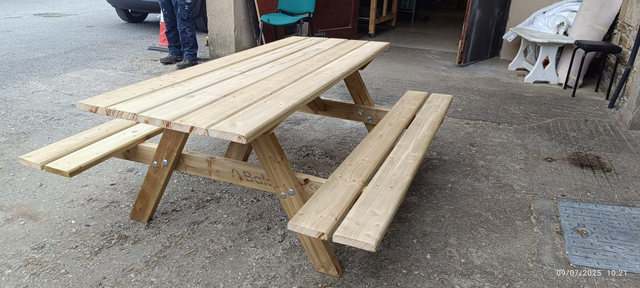 Picnic Table (160*160*74), new 