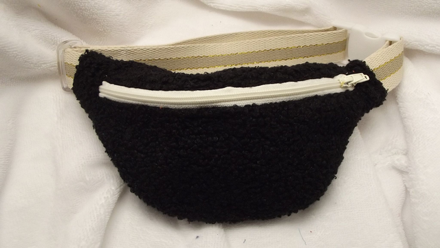 sac banane enfant en tissu bouclette noir