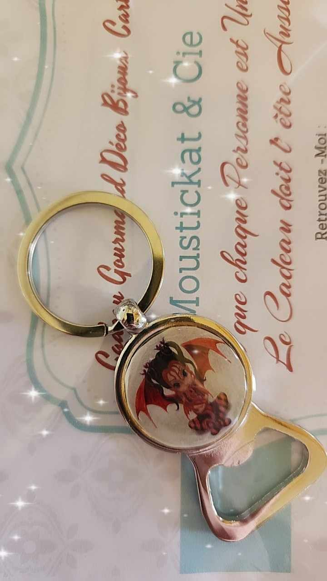 Porte-clés décapsuleur cabochon Diablesse 