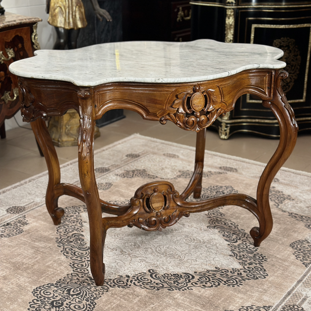 Mesa de centro romântica 