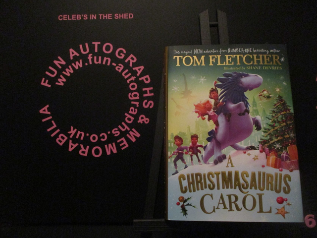 Tom Fletcher 'A Christmasaurus Carol' Authentic Autographed Hardback Book (6)