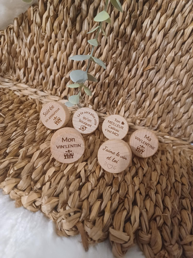 Bouchon de vin personnalisé thème Amour - Cadeau original et écoresponsable