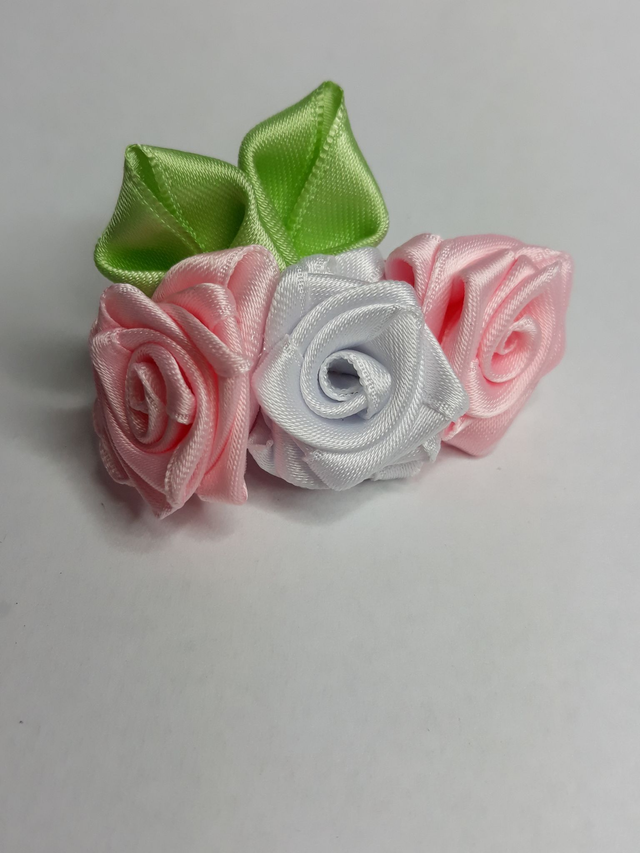 Composition de roses orange et jaune soleil -noeud pour chien-shih tzu-yorkshire