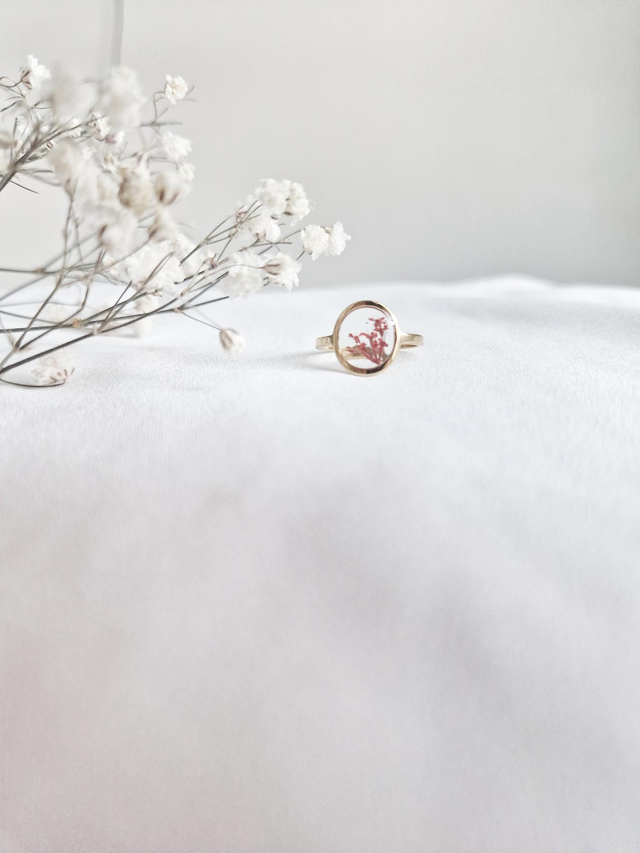 Bague fleurs de carottes rouge