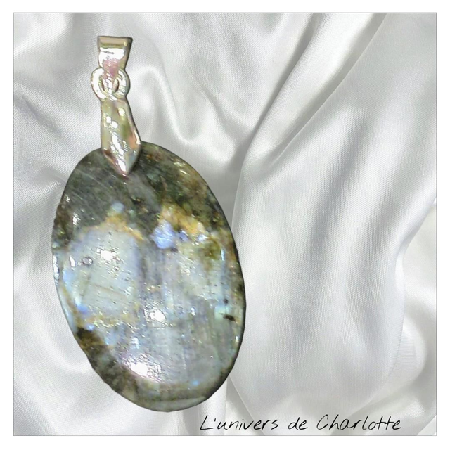 "Larvikite" - Pendentif sur cordon - PN-067