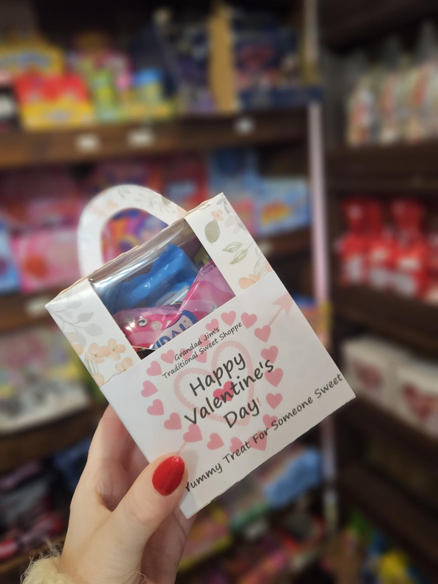 Valentines treat box