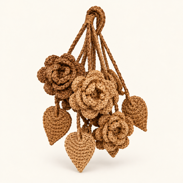 Bijou de sac Fleur & Feuille en raphia de Madagascar