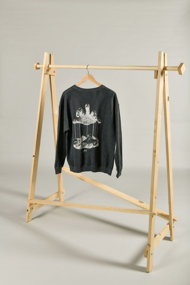 Sweat gris Fruit of the loom seconde main sérigraphié – Œuvre montagne pantin