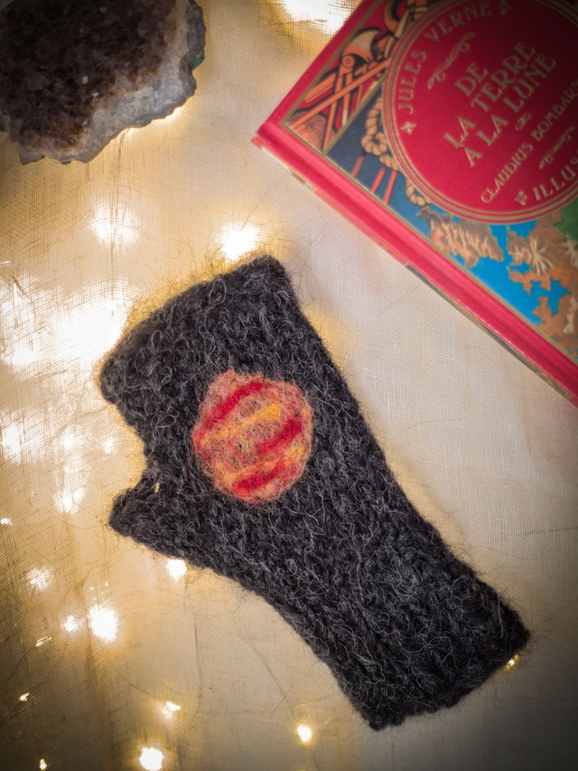 Mitaines tatouées / Astronaute