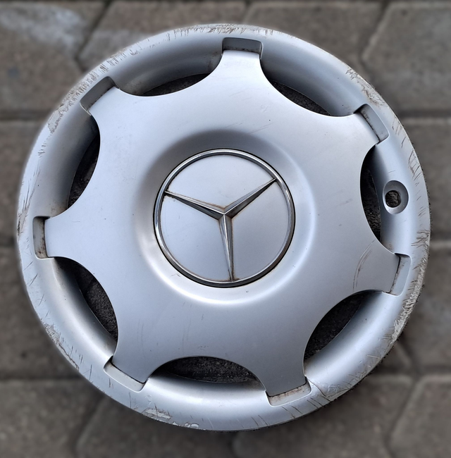 Enjoliveur Mercedes Benz Classe C W203 16&quot; occasion 