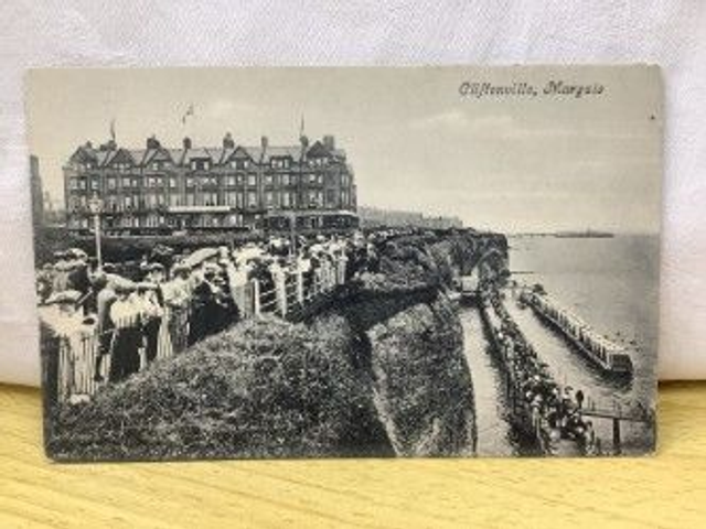 Margate, Cliftonville, Kent, vintage unbranded postcard.. Our Ref no. R194 £2.50