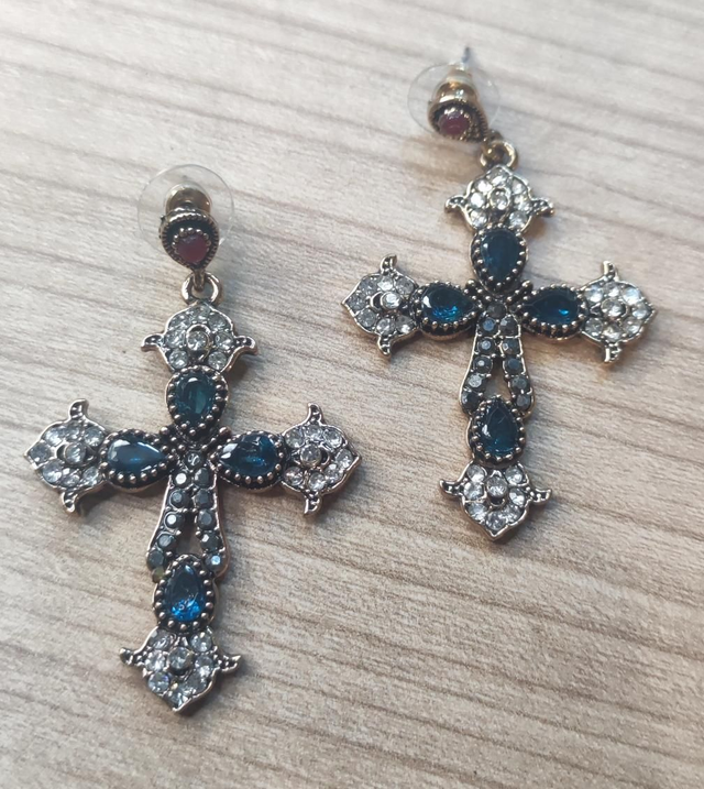 Boucles d'oreilles croix 