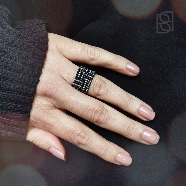 ALTERNATING LINES ring