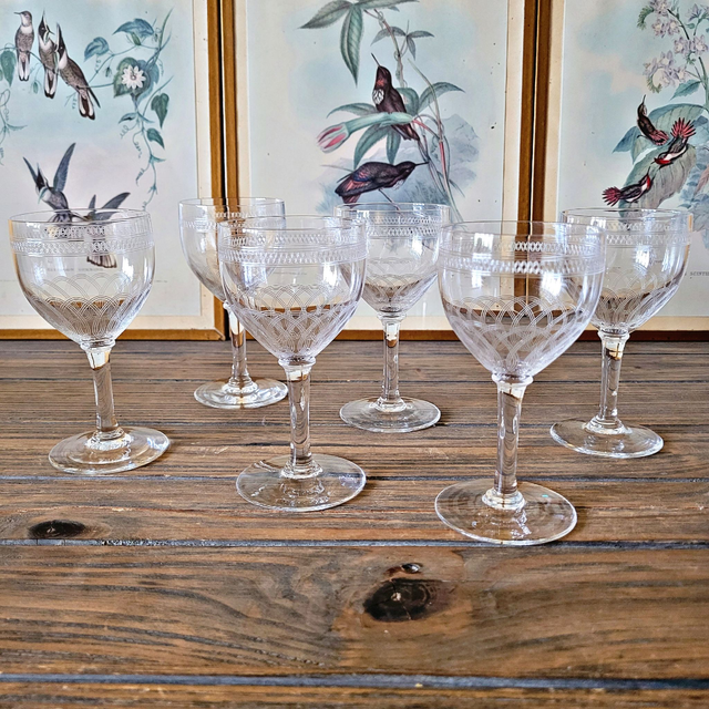X Verres à vin rouge anciens en cristal guilloché (lot de 6)