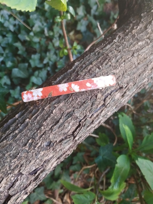 Barrette en Papier Japonais - Élégance et Lumière 
