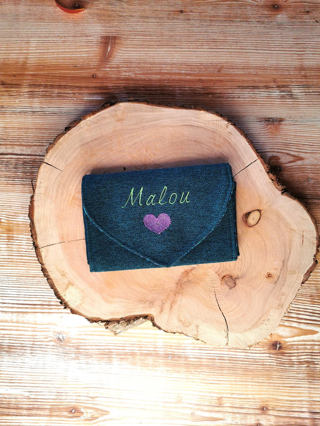 ✨Pochette à huiles essentielles brodée✨