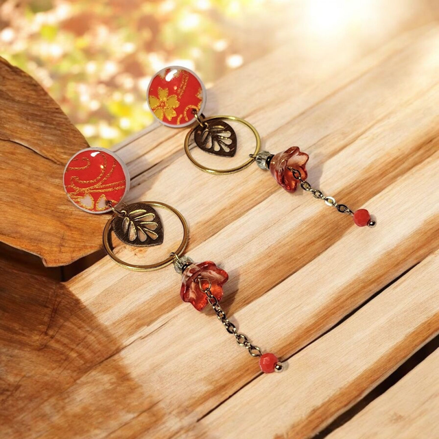 Boucles d'oreilles pendantes motifs japonais orange